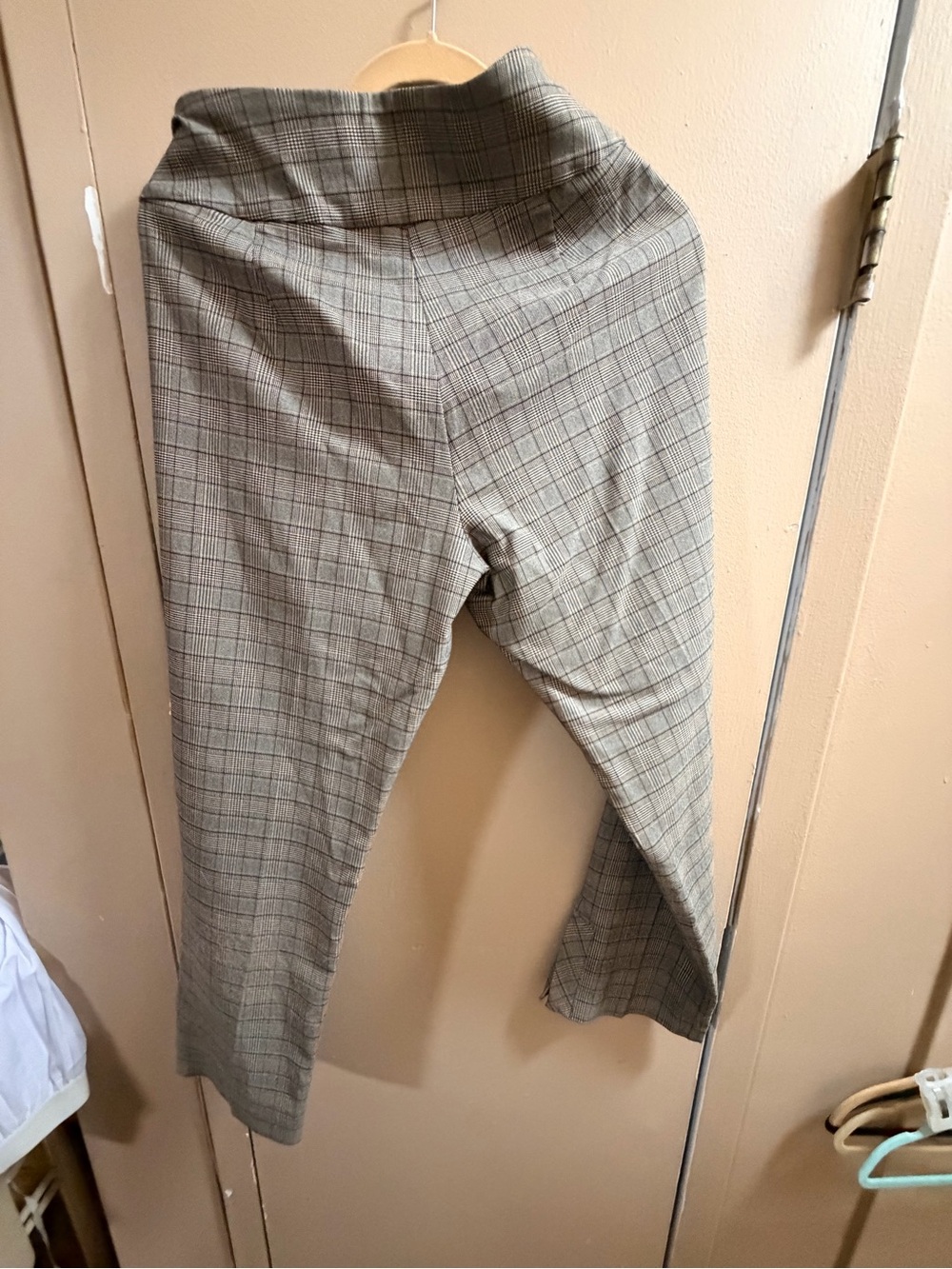 Elliott Lauren Plaid Knit Pull-On Pants in Gray and Brown Tones
